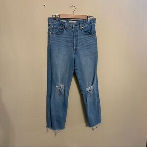 Levi’s Ribcage Straight Ankle Jeans with Frayed Hem